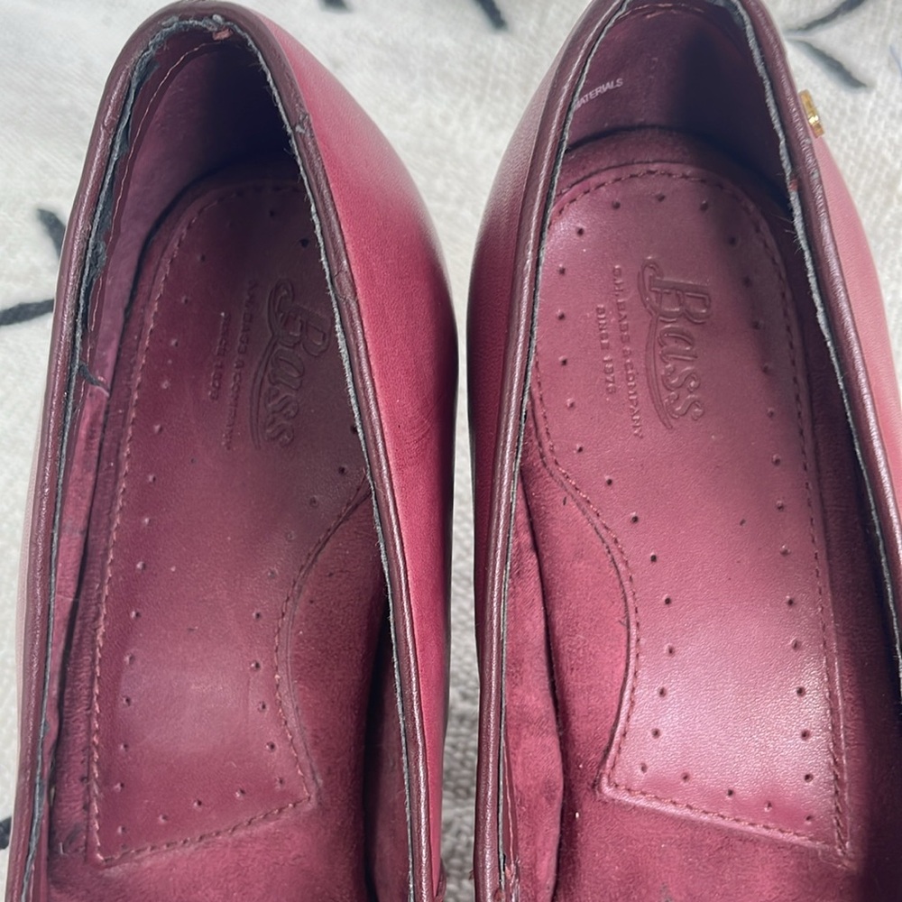 Bass Kaylin Burgundy Leather Penny Loafer w/Slight Platform 3.75 Heel Size 9B - Picture 10 of 11